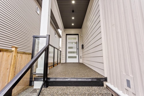 2472 Glenwood Avenue, Port Coquitlam, BC 