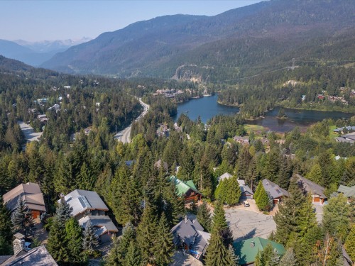 2341 Gondola Way, Whistler, BC 