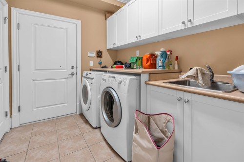 8120 Elsmore Road, Richmond, BC 