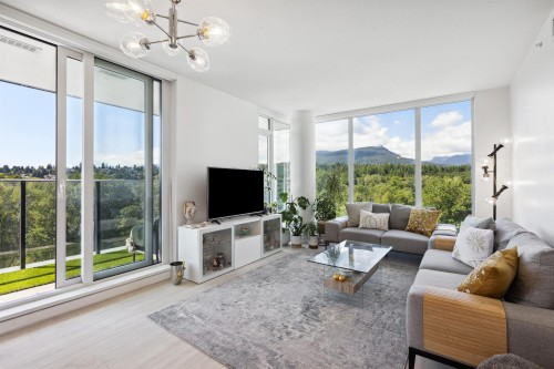 1207-1471 Hunter Street  North Vancouver, BC V7J 1H3