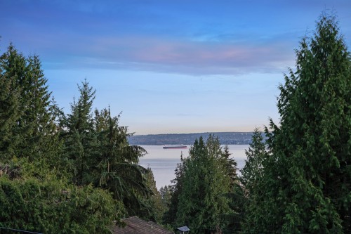 2965 Altamont Crescent, West Vancouver, BC 