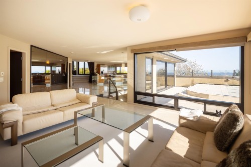 1109 Hillside Road, West Vancouver, BC 