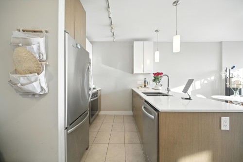 1007-6951 Elmbridge Way, Richmond, BC 