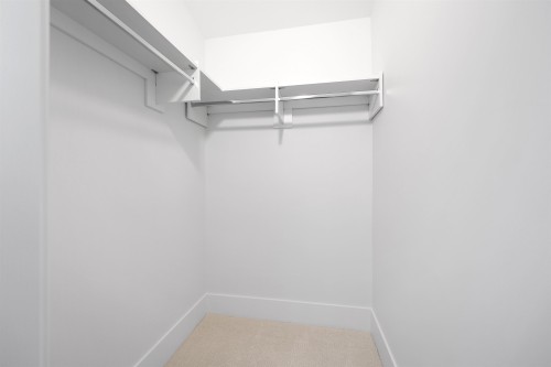 338 24Th Street W, North Vancouver, BC 