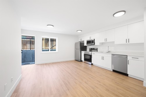 338 24Th Street W, North Vancouver, BC 