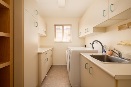 3300 River Road, Richmond, BC 