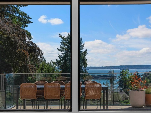 4701 Piccadilly South Road, West Vancouver, BC 
