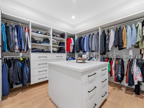 4701 Piccadilly South Road, West Vancouver, BC 