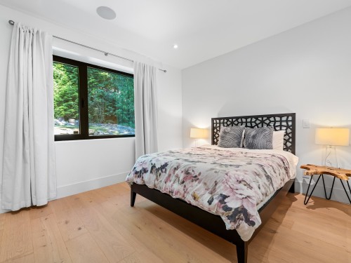4701 Piccadilly South Road, West Vancouver, BC 