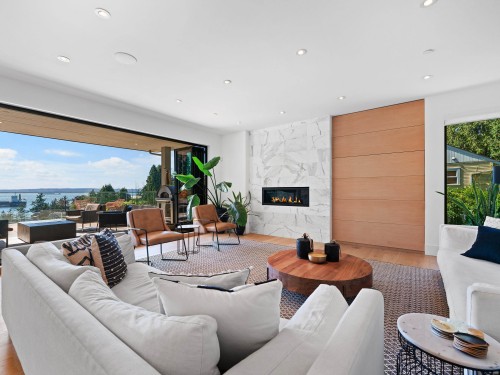 4701 Piccadilly South Road, West Vancouver, BC 