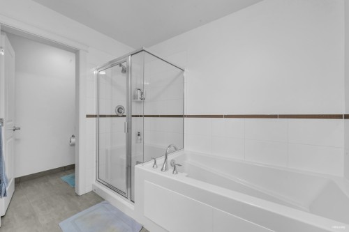 707-1415 Parkway Boulevard, Coquitlam, BC 