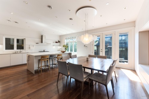 4698 11Th Avenue W, Vancouver, BC 