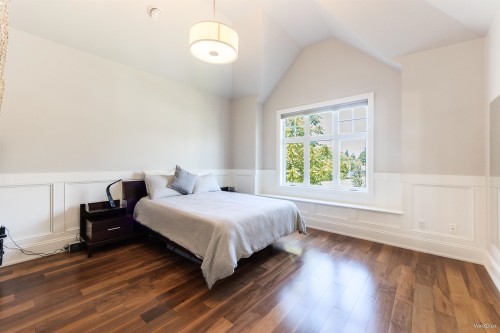 4698 11Th Avenue W, Vancouver, BC 