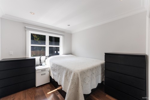 4698 11Th Avenue W, Vancouver, BC 