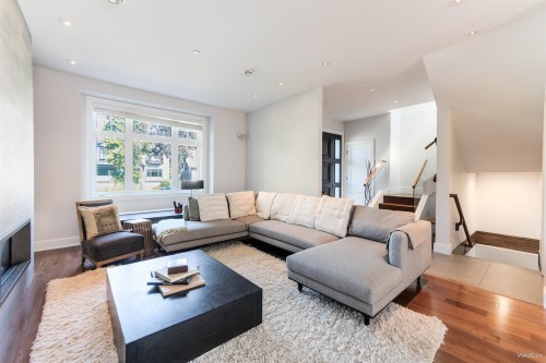 4698 11Th Avenue W, Vancouver, BC 