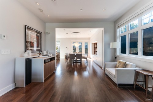 4698 11Th Avenue W, Vancouver, BC 