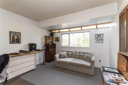 1728 Westover Road, North Vancouver, BC 