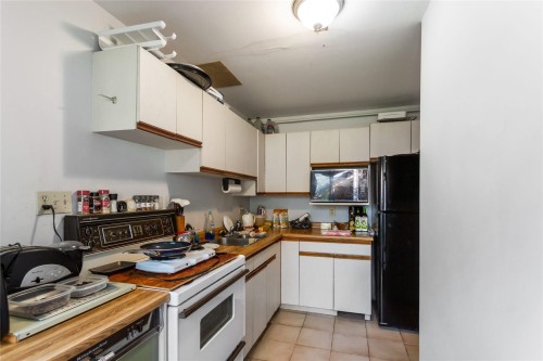 1728 Westover Road, North Vancouver, BC 