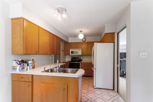 1728 Westover Road, North Vancouver, BC 