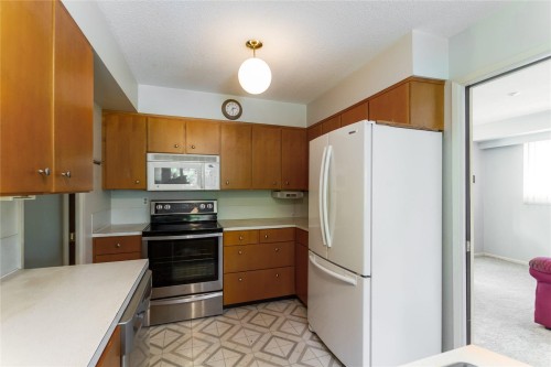 1728 Westover Road, North Vancouver, BC 