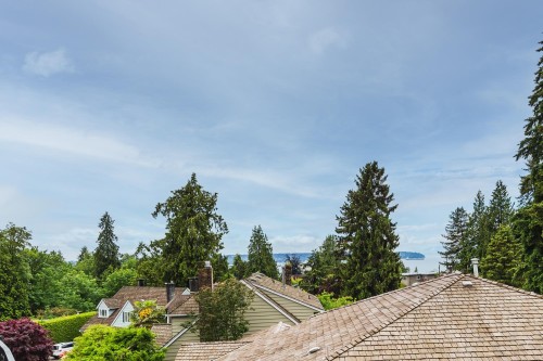 1850 Mathers Avenue, West Vancouver, BC 