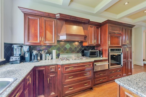 1850 Mathers Avenue, West Vancouver, BC 