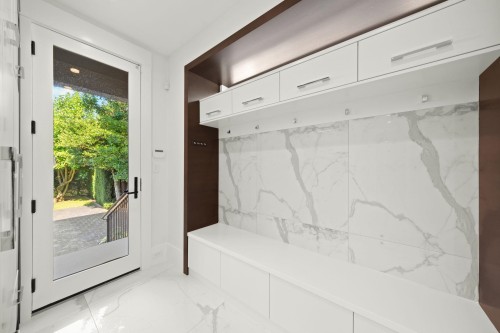 4623 4Th Avenue W, Vancouver, BC 