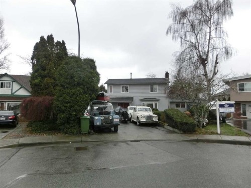 9751 Seavale Road  Richmond, BC V7A 4B6