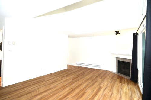 404-3638 Rae Avenue, Vancouver, BC 