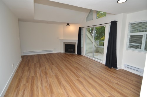 404-3638 Rae Avenue, Vancouver, BC 