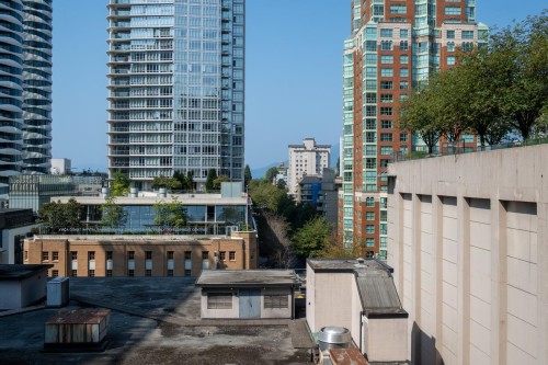 1008-933 Hornby Street, Vancouver, BC 