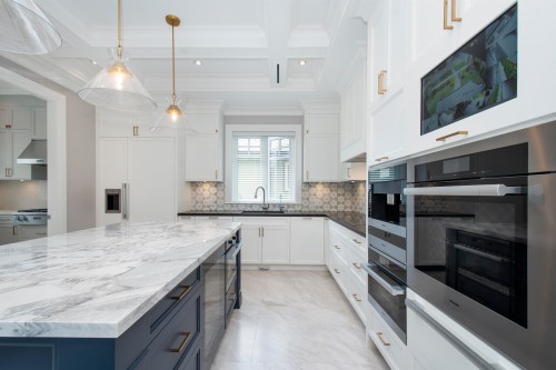 3946 30Th Avenue W, Vancouver, BC 