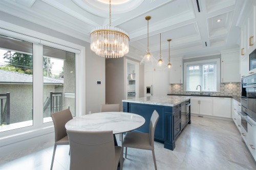 3946 30Th Avenue W, Vancouver, BC 