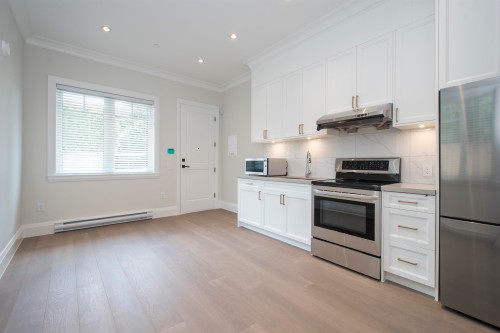 3946 30Th Avenue W, Vancouver, BC 