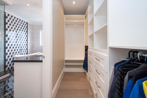 3946 30Th Avenue W, Vancouver, BC 