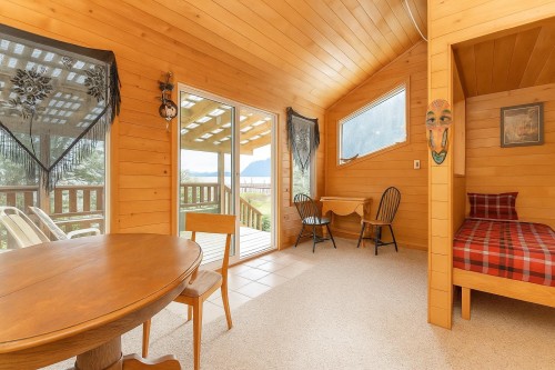 26 Brighton Beach, North Vancouver, BC 