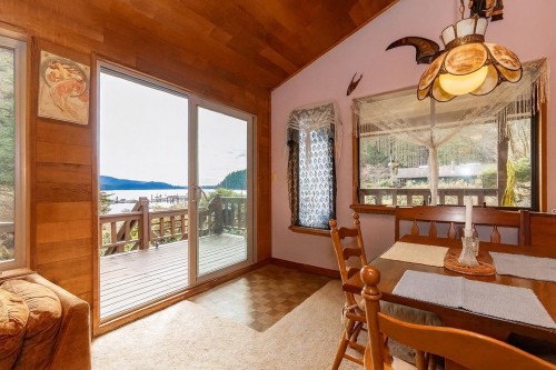 26 Brighton Beach, North Vancouver, BC 