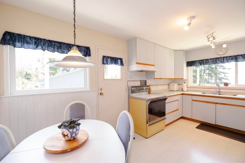 1238 Gower Point Road, Gibsons, BC 