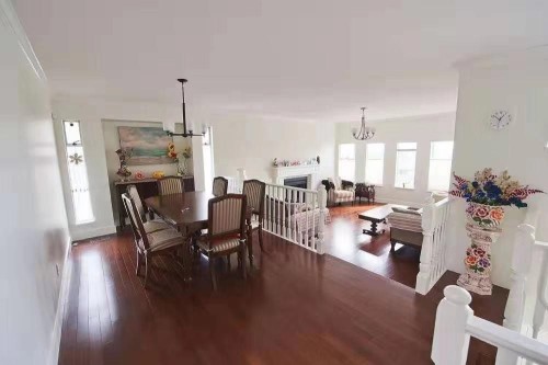 2655 Delahaye Drive, Coquitlam, BC 