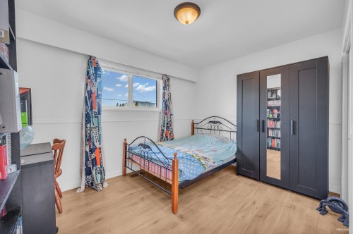 818 Seymour Drive, Coquitlam, BC 