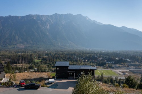 1602 Sisqa Peak Drive, Pemberton, BC 
