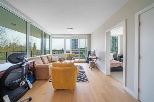 504-8761 University Crescent, Burnaby, BC 