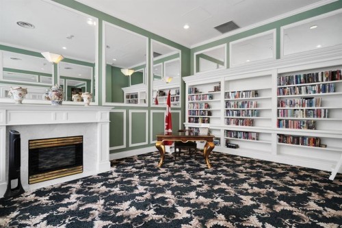 205-1327 Keith Road E, North Vancouver, BC 