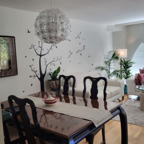 205-1327 Keith Road E, North Vancouver, BC 