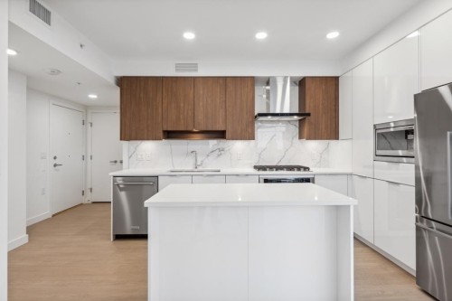 1808-7683 Park Crescent, Burnaby, BC 