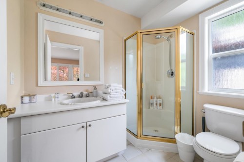 520 Hadden Drive, West Vancouver, BC 