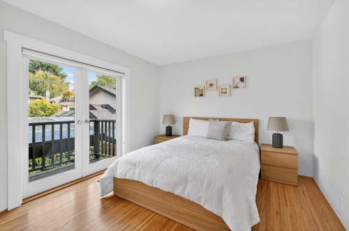 4427 7Th Avenue W, Vancouver, BC 