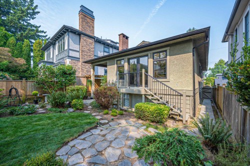 4427 7Th Avenue W, Vancouver, BC 