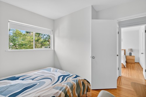 4427 7Th Avenue W, Vancouver, BC 