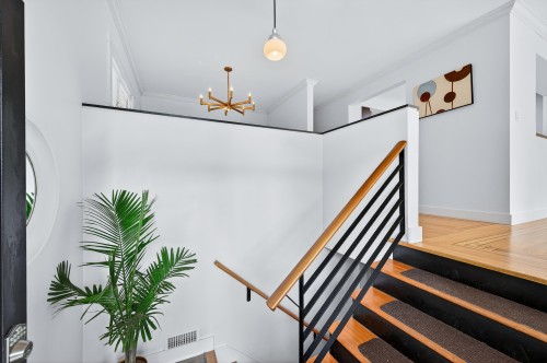 4427 7Th Avenue W, Vancouver, BC 